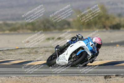 media/Dec-06-2025-CVMA (Sat) [[4a896cc04c]]/Race 4-Formula Middleweight/